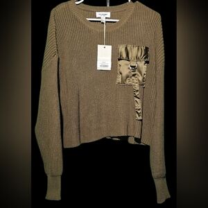eesome NWT Jungle Green Women's Sweater with Satin Pocket Size Large PTP 23